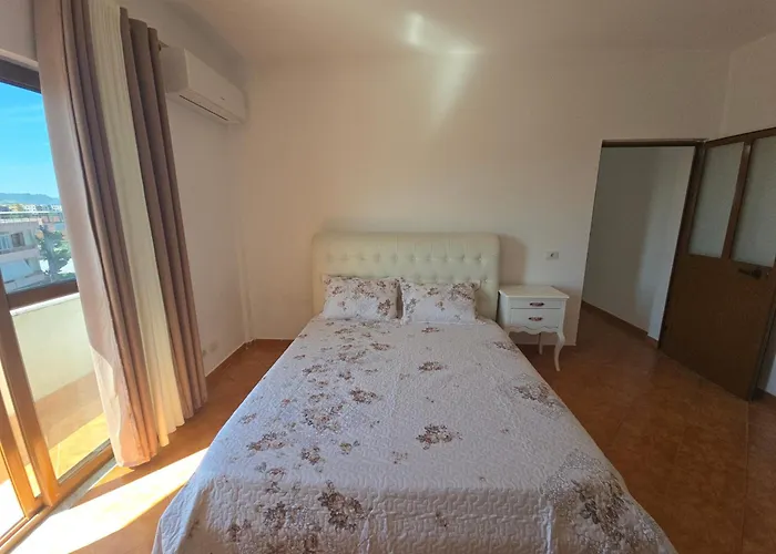 Charming Apartament Tirana